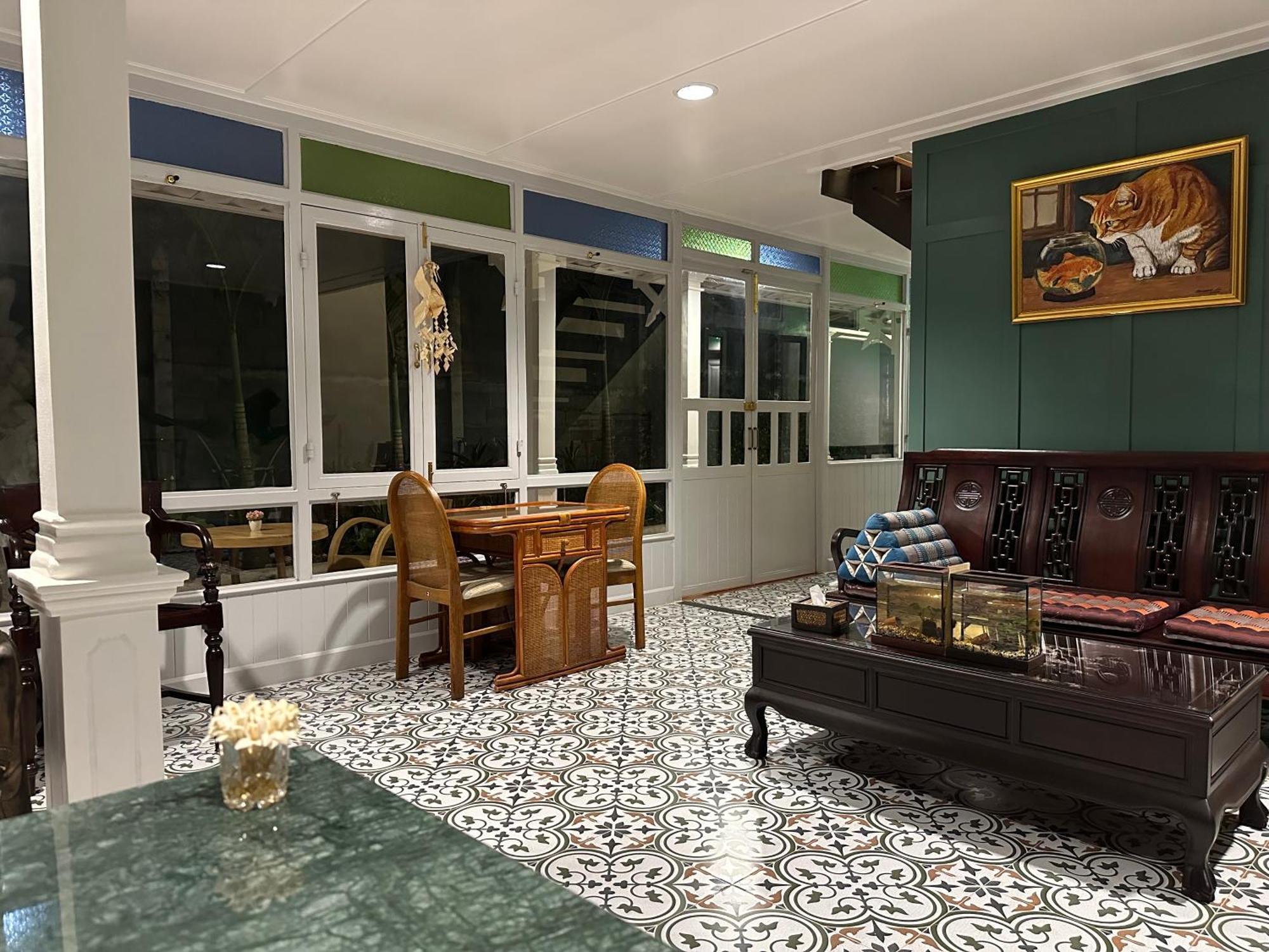 Khách sạn Baan Debtida