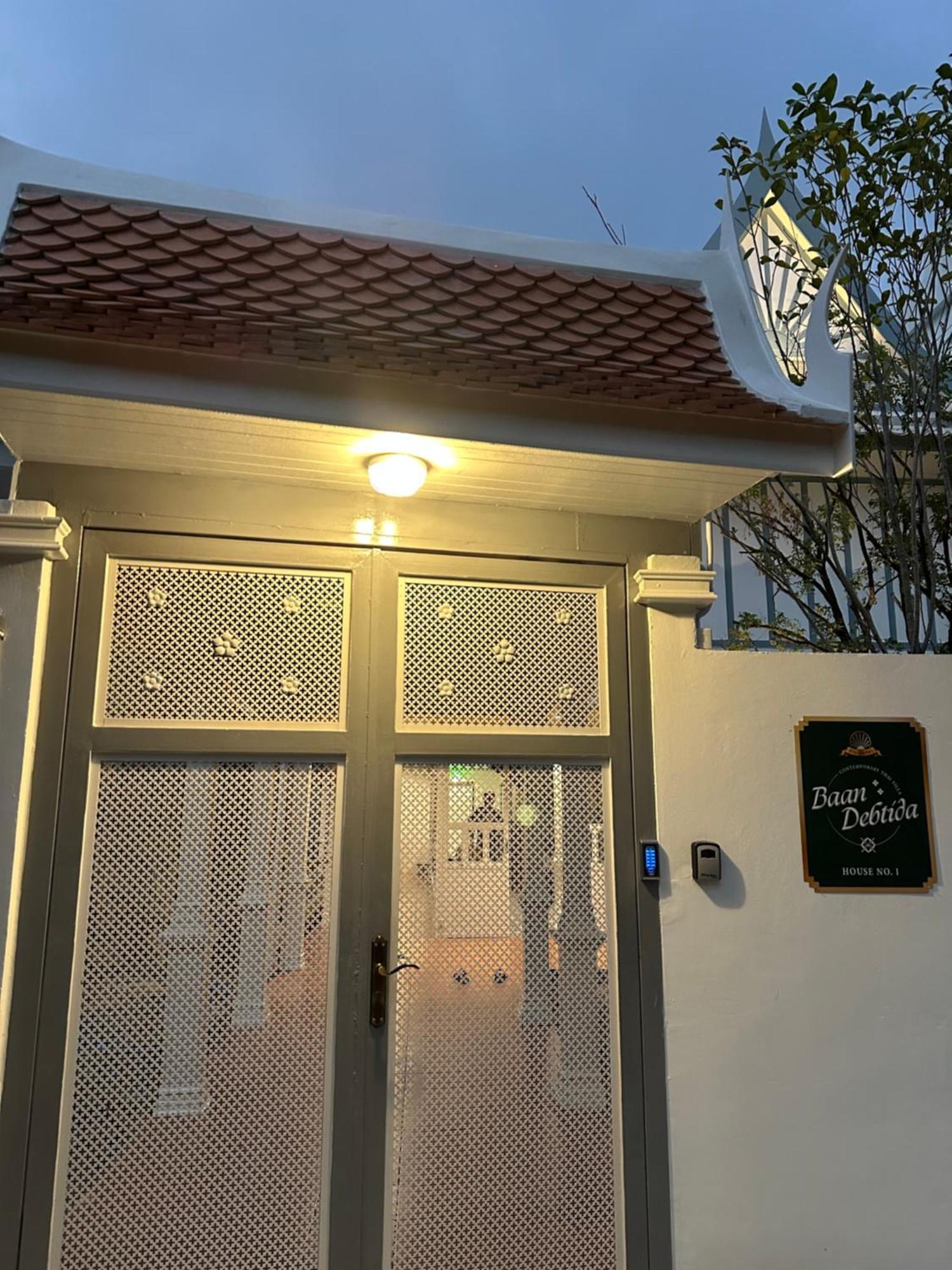 Baan Debtida Khách sạn *