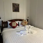 Baan Debtida
